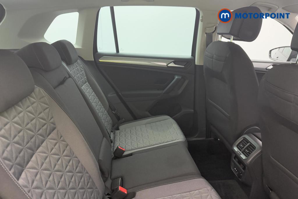 Volkswagen Tiguan Life Manual Petrol SUV - Stock Number (1555697) - 6th supplementary image
