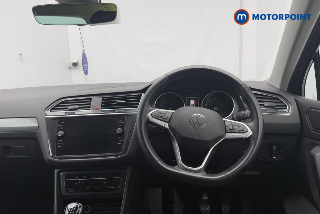 Volkswagen Tiguan Life Manual Petrol SUV - Stock Number (1555697) - 8th supplementary image
