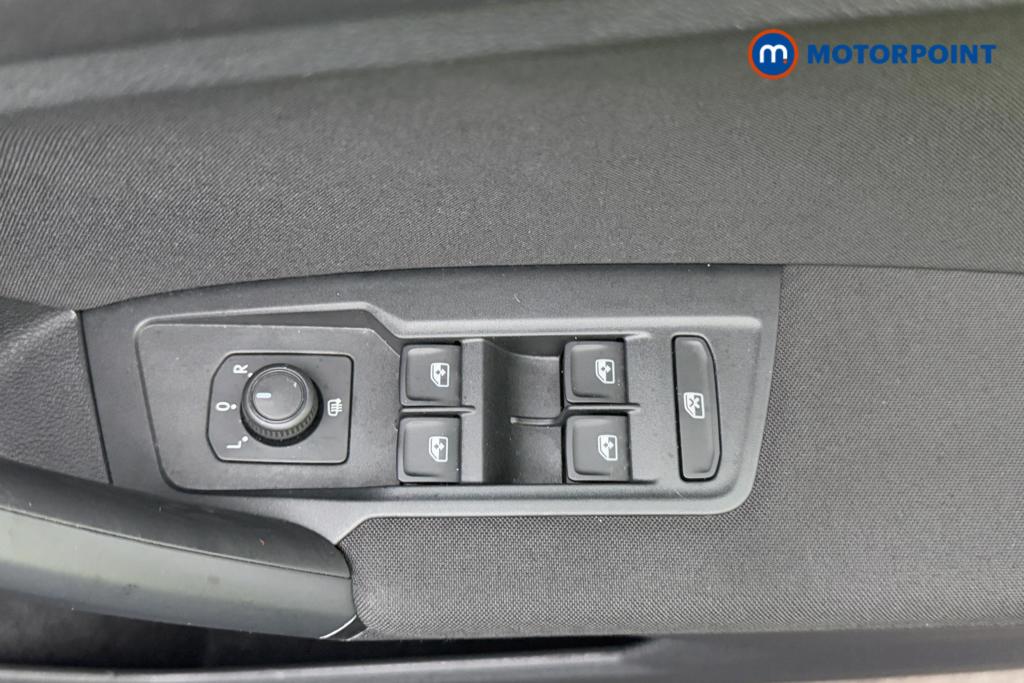 Volkswagen Tiguan Life Manual Petrol SUV - Stock Number (1555697) - 11th supplementary image