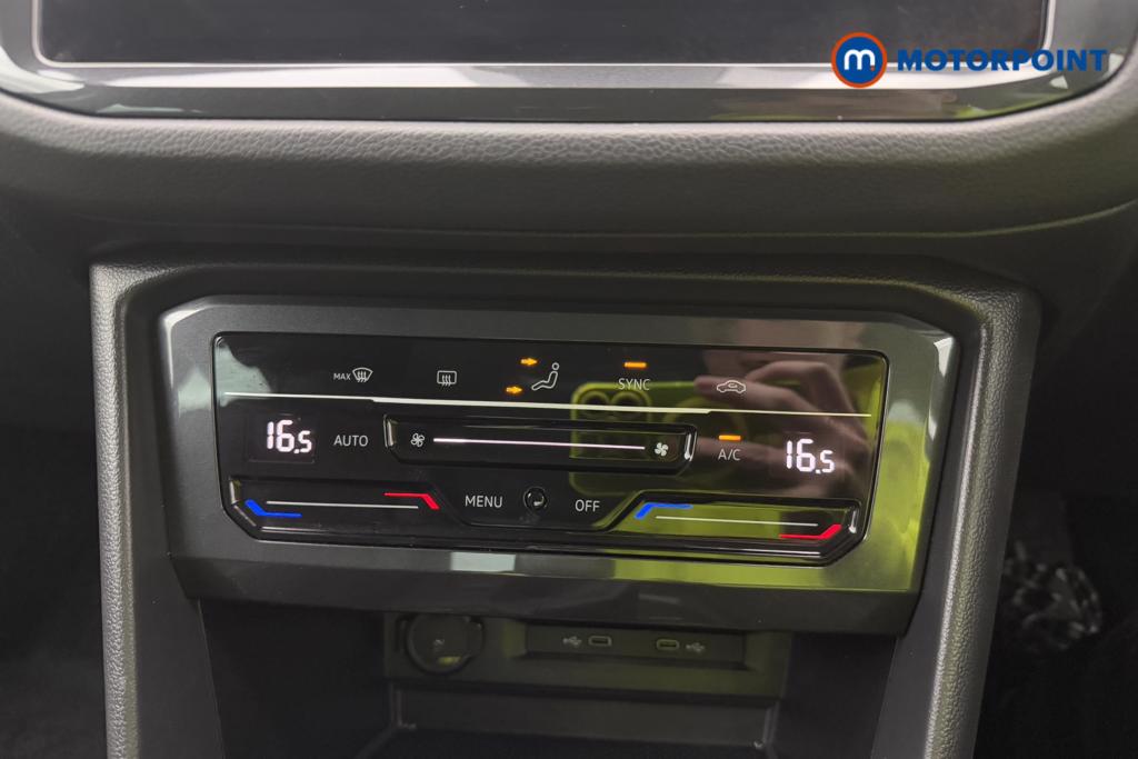 Volkswagen Tiguan Life Manual Petrol SUV - Stock Number (1555697) - 14th supplementary image