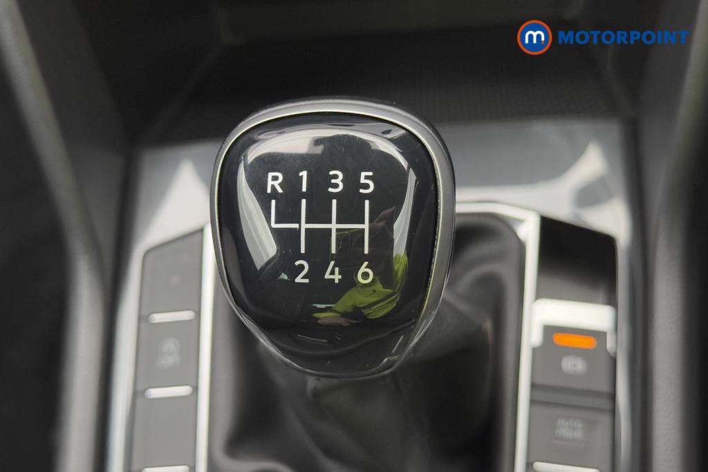 Volkswagen Tiguan Life Manual Petrol SUV - Stock Number (1555697) - 15th supplementary image
