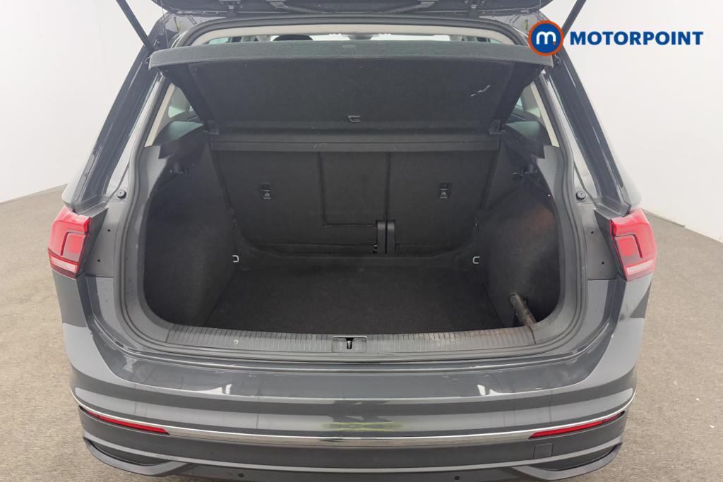 Volkswagen Tiguan Life Manual Petrol SUV - Stock Number (1555697) - 19th supplementary image