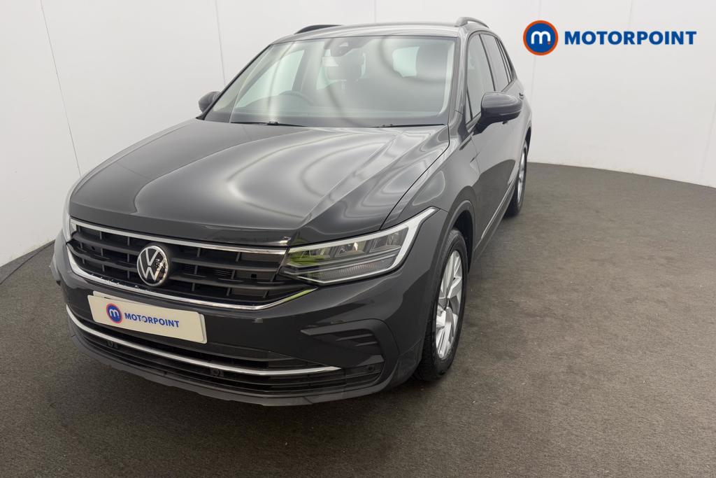 Volkswagen Tiguan Life Manual Petrol SUV - Stock Number (1555697) - 1st supplementary image