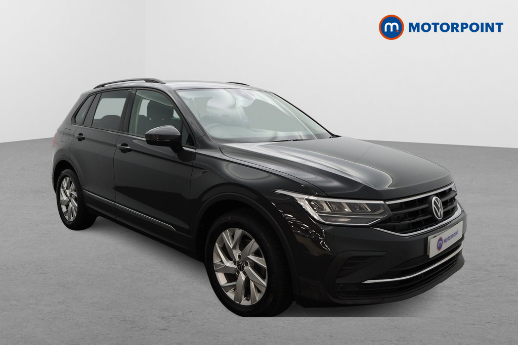 Volkswagen Tiguan Life Manual Petrol SUV - Stock Number (1555697) - Drivers side front corner