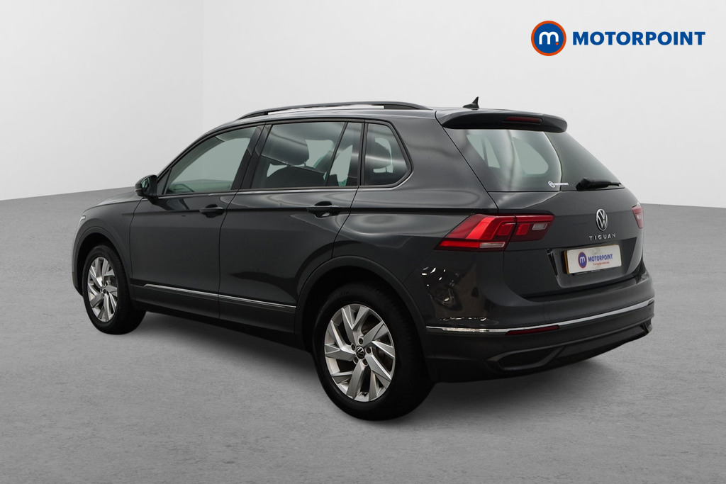 Volkswagen Tiguan Life Manual Petrol SUV - Stock Number (1555697) - Passenger side rear corner