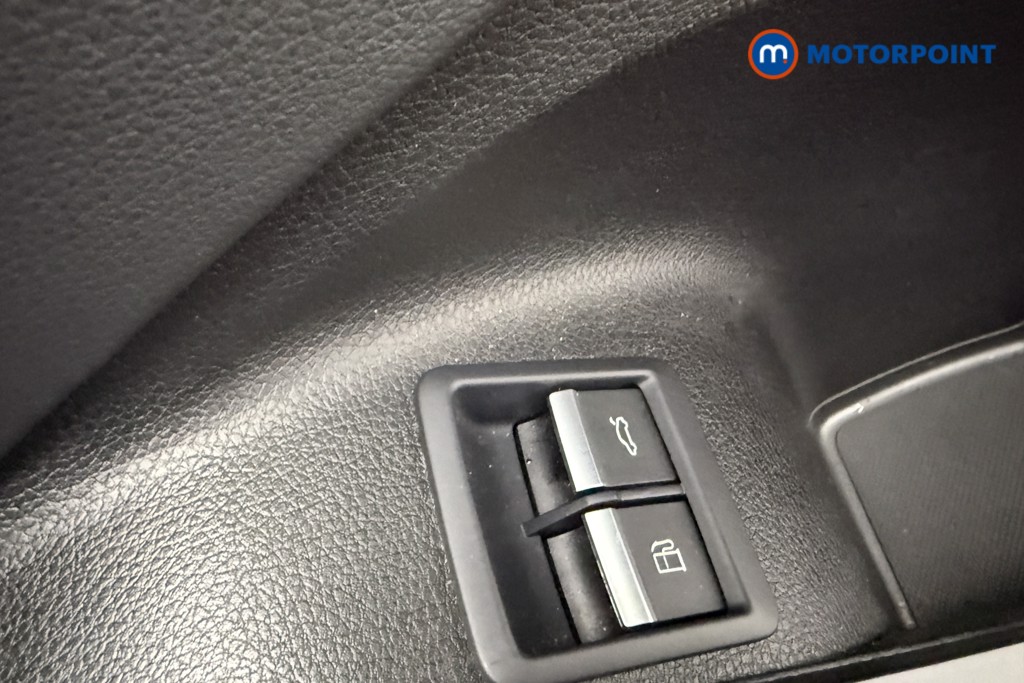 Audi Q5 S Line Automatic Petrol Plug-In Hybrid SUV - Stock Number (1556068) - 19th supplementary image