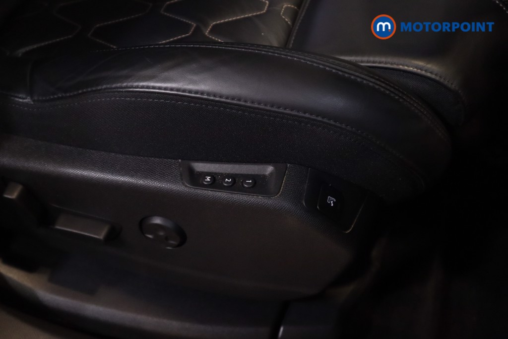 Peugeot 3008 Gt Line Premium Automatic Petrol SUV - Stock Number (1556377) - 7th supplementary image