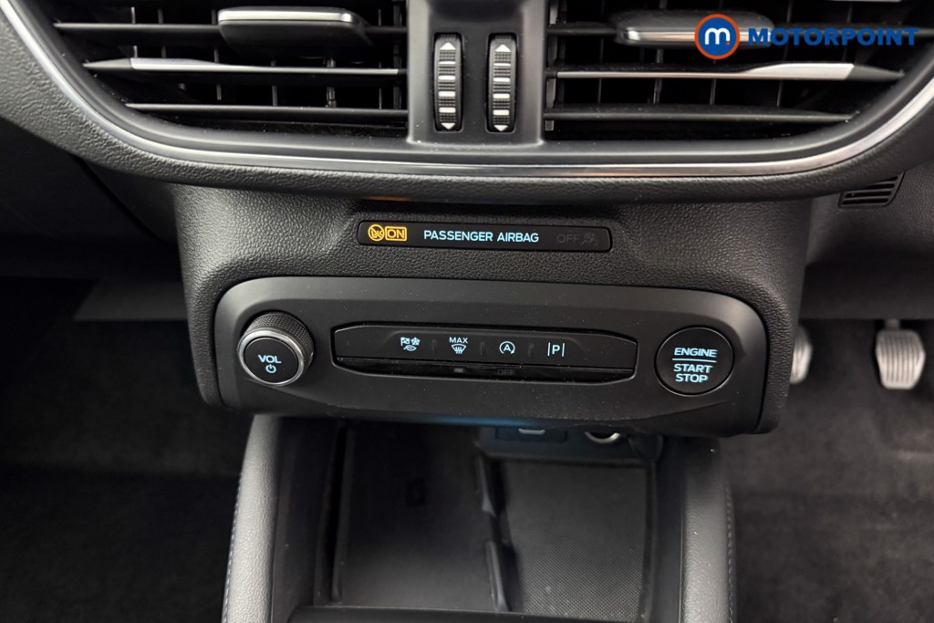 Ford Focus Active X Manual Petrol Hatchback - Stock Number (1556508) - 10th supplementary image