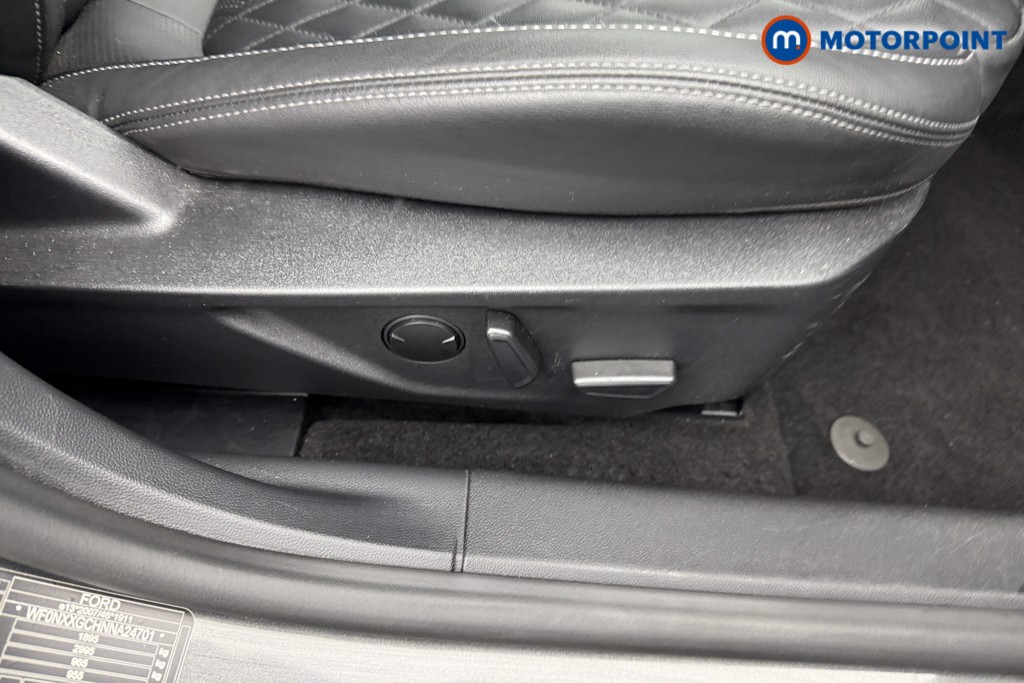 Ford Focus Active X Manual Petrol Hatchback - Stock Number (1556508) - 17th supplementary image