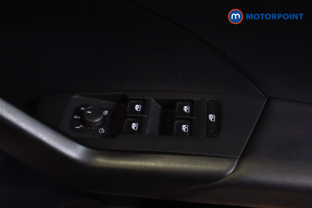 Volkswagen T-Cross Black Edition Manual Petrol SUV - Stock Number (1556825) - 3rd supplementary image