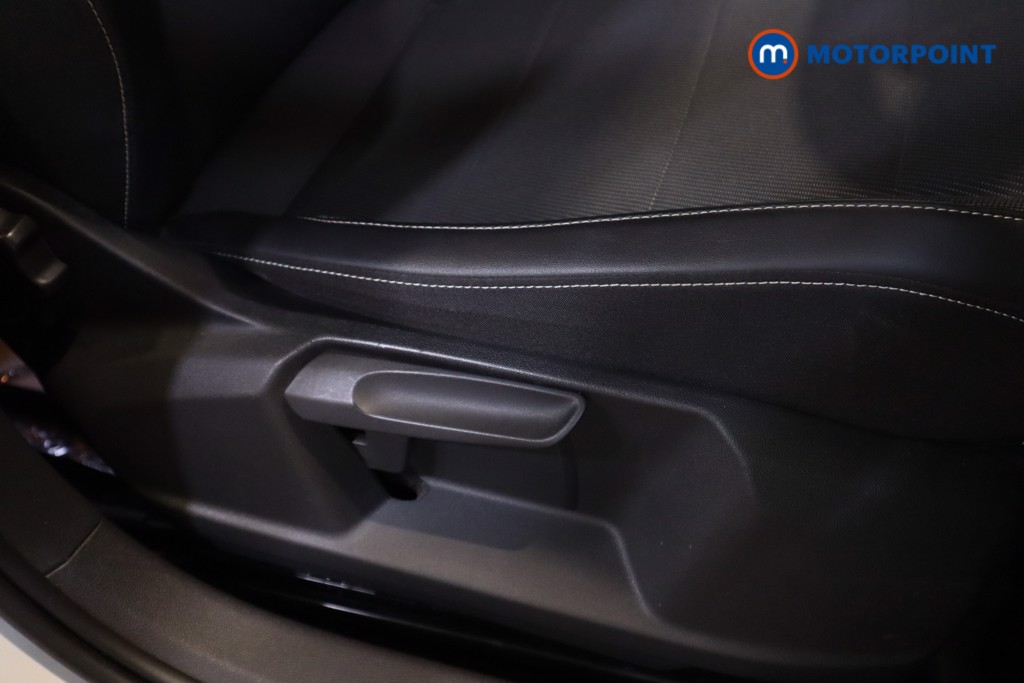 Volkswagen T-Cross Black Edition Manual Petrol SUV - Stock Number (1556825) - 6th supplementary image