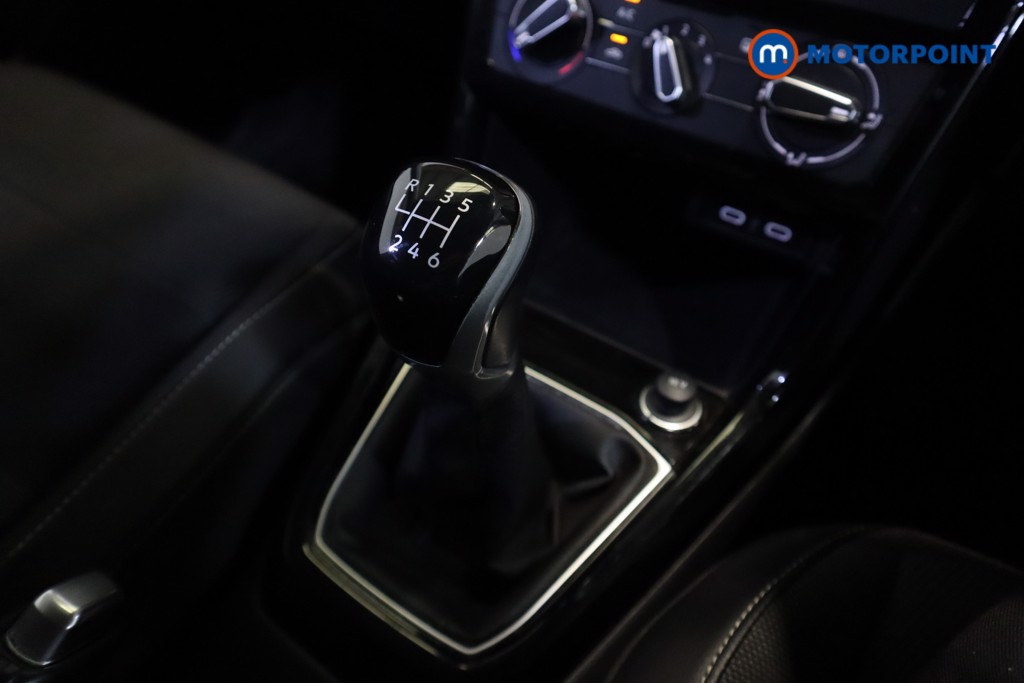 Volkswagen T-Cross Black Edition Manual Petrol SUV - Stock Number (1556825) - 17th supplementary image