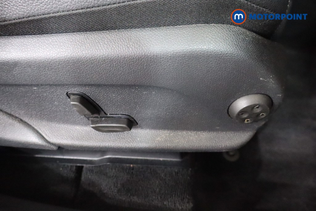 Mercedes-Benz GLC Night Edition Automatic Diesel SUV - Stock Number (1556996) - 15th supplementary image