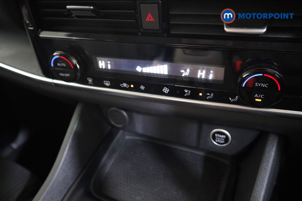 Nissan Qashqai Acenta Premium Automatic Petrol SUV - Stock Number (1557063) - 7th supplementary image