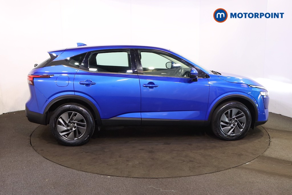 Nissan Qashqai Acenta Premium Automatic Petrol SUV - Stock Number (1557063) - Drivers side