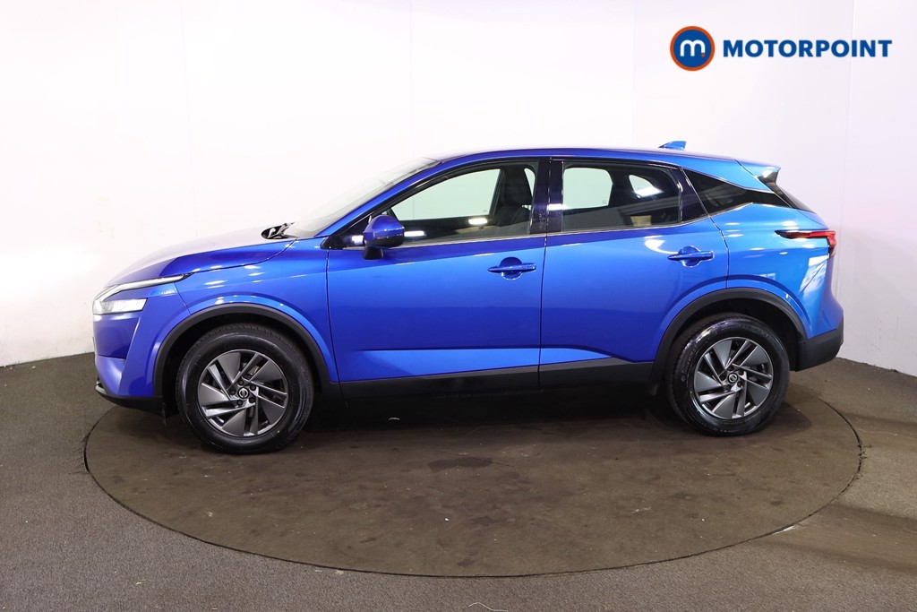 Nissan Qashqai Acenta Premium Automatic Petrol SUV - Stock Number (1557063) - Passenger side