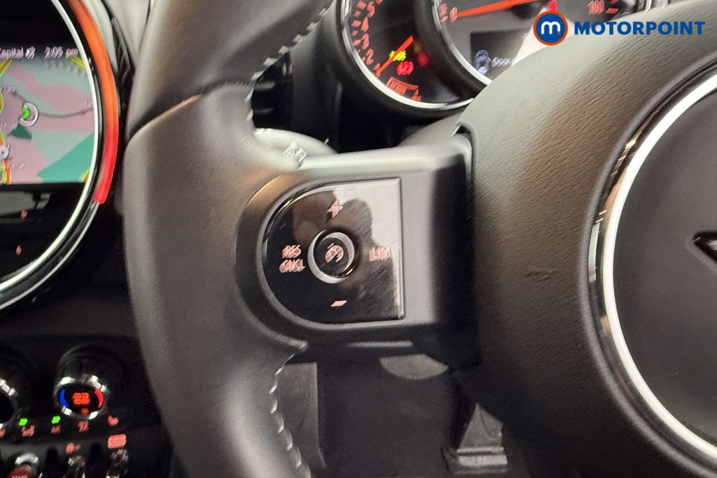Mini Clubman Cooper Exclusive Automatic Petrol Estate - Stock Number (1558600) - 13th supplementary image