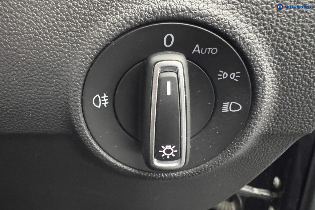 Volkswagen T-Roc SE Manual Petrol SUV - Stock Number (1558659) - 16th supplementary image