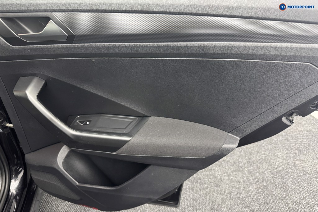 Volkswagen T-Roc SE Manual Petrol SUV - Stock Number (1558659) - 19th supplementary image