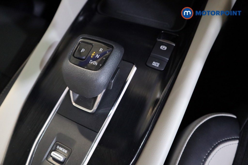 Nissan Qashqai Tekna Automatic Petrol SUV - Stock Number (1558698) - 8th supplementary image