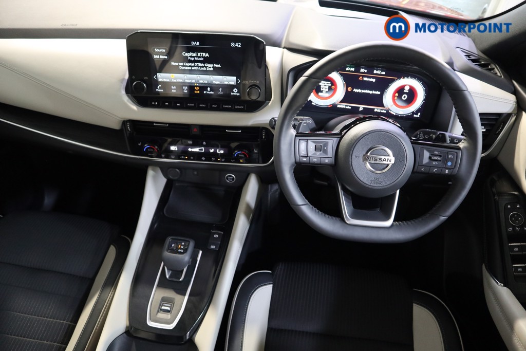 Nissan Qashqai Tekna Automatic Petrol SUV - Stock Number (1558698) - 1st supplementary image