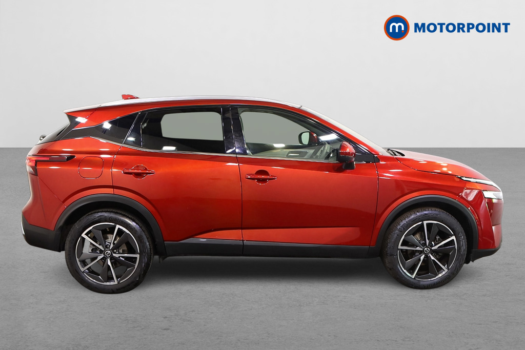 Nissan Qashqai Tekna Automatic Petrol SUV - Stock Number (1558698) - Drivers side