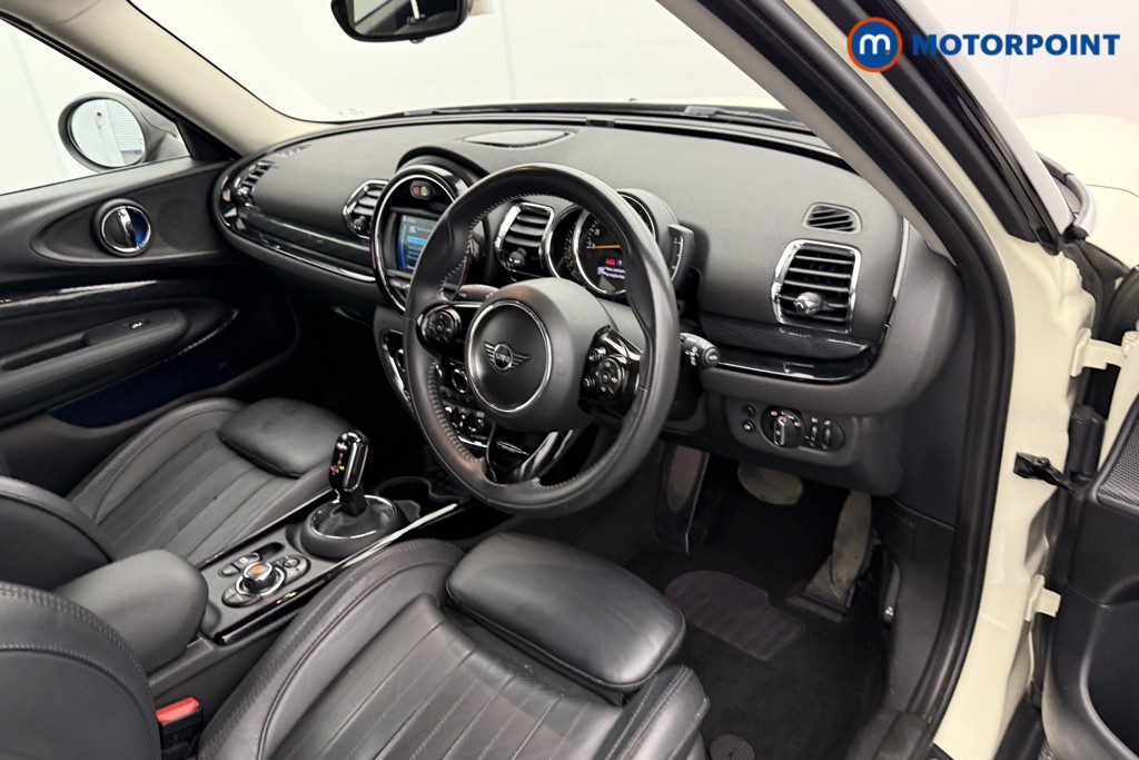 Mini Clubman Cooper Exclusive Automatic Petrol Estate - Stock Number (1558751) - 4th supplementary image