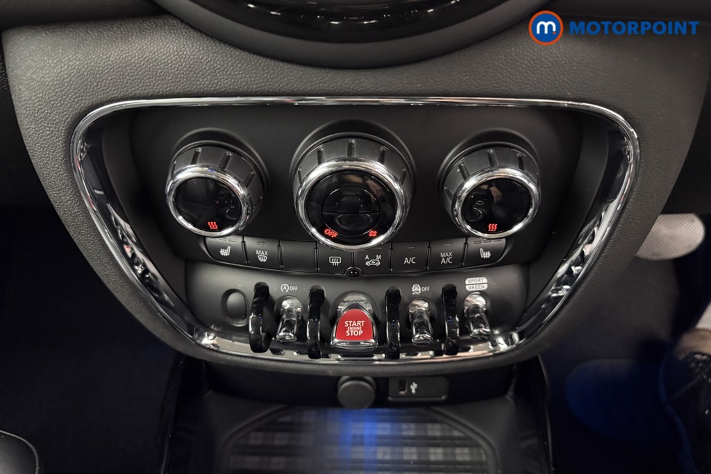 Mini Clubman Cooper Exclusive Automatic Petrol Estate - Stock Number (1558751) - 11th supplementary image