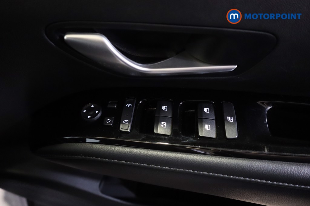 Hyundai Tucson Se Connect Manual Petrol SUV - Stock Number (1558810) - 3rd supplementary image