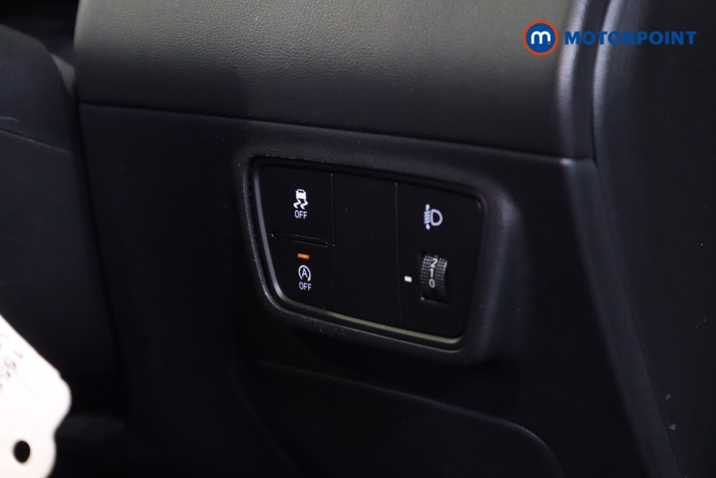 Hyundai Tucson Se Connect Manual Petrol SUV - Stock Number (1558810) - 4th supplementary image