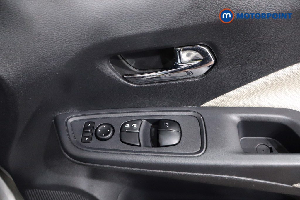 Nissan Micra Acenta Manual Petrol Hatchback - Stock Number (1559004) - 16th supplementary image