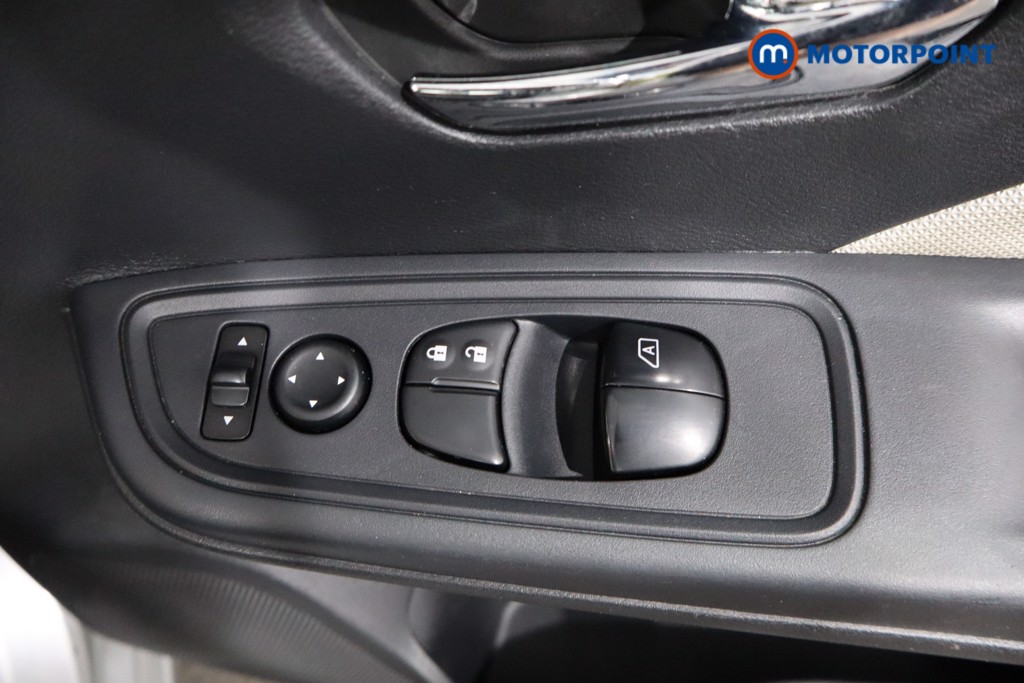 Nissan Micra Acenta Manual Petrol Hatchback - Stock Number (1559004) - 17th supplementary image