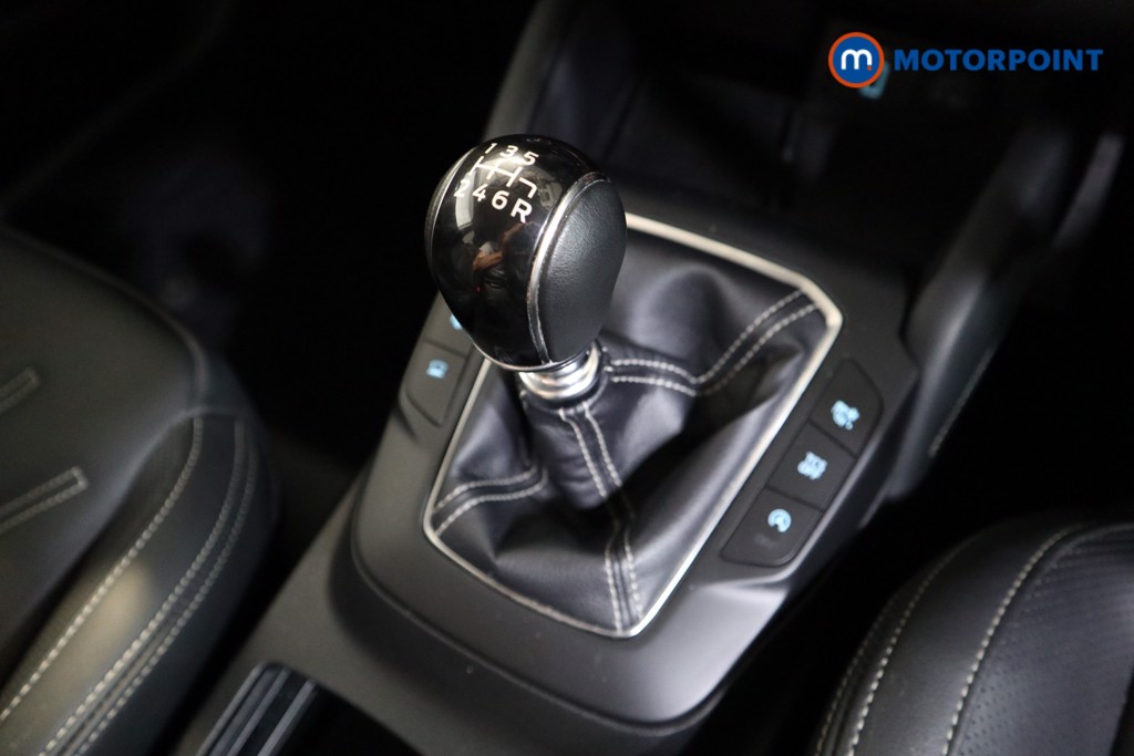 Ford Focus Vignale Edition Manual Petrol-Electric Hybrid Hatchback - Stock Number (1559478) - 9th supplementary image