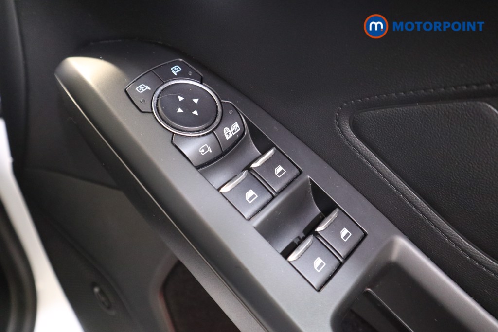 Ford Focus Vignale Edition Manual Petrol-Electric Hybrid Hatchback - Stock Number (1559478) - 11th supplementary image