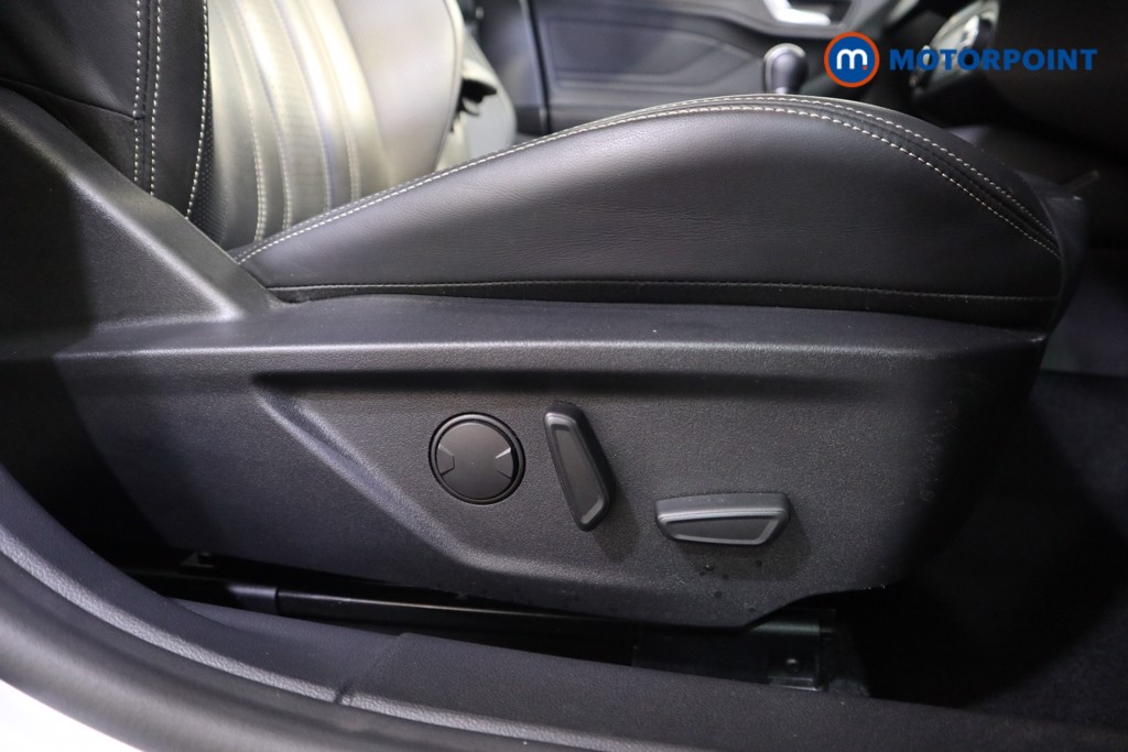 Ford Focus Vignale Edition Manual Petrol-Electric Hybrid Hatchback - Stock Number (1559478) - 13th supplementary image