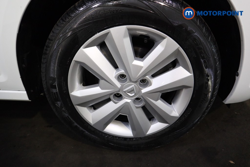 Dacia Sandero Comfort Manual Petrol Hatchback - Stock Number (1559491) - 14th supplementary image