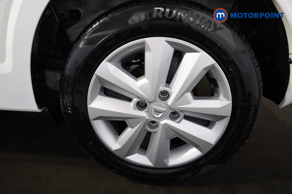 Dacia Sandero Comfort Manual Petrol Hatchback - Stock Number (1559491) - 16th supplementary image