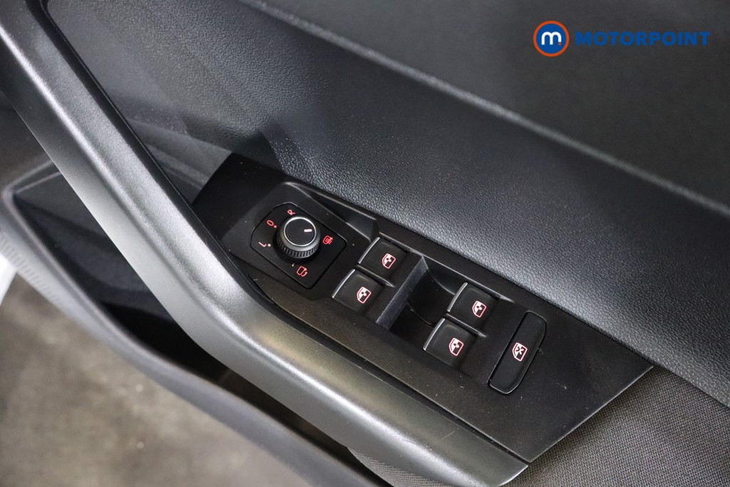 Volkswagen Polo Active Manual Petrol Hatchback - Stock Number (1559731) - 14th supplementary image