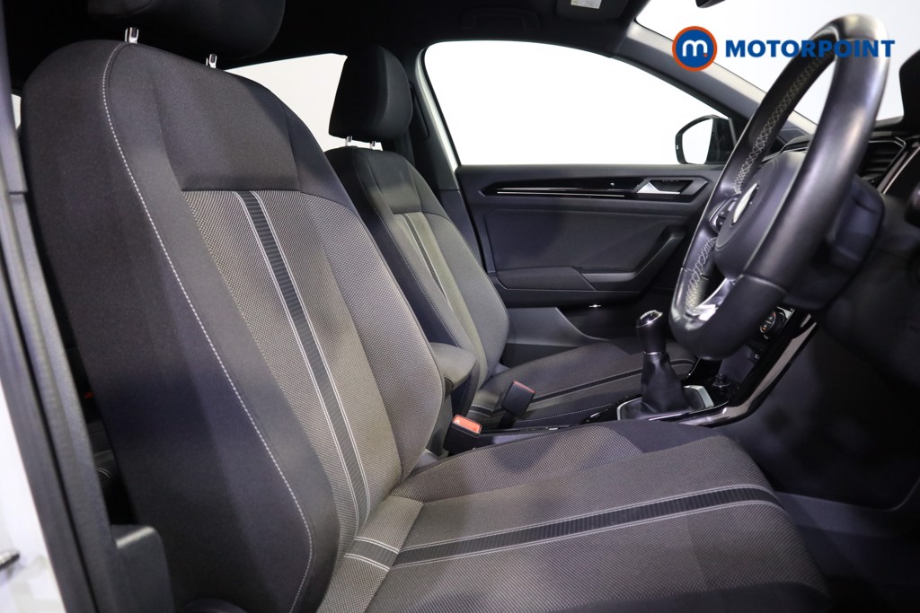 Volkswagen T-Roc Black Edition Manual Petrol SUV - Stock Number (1559936) - 12th supplementary image
