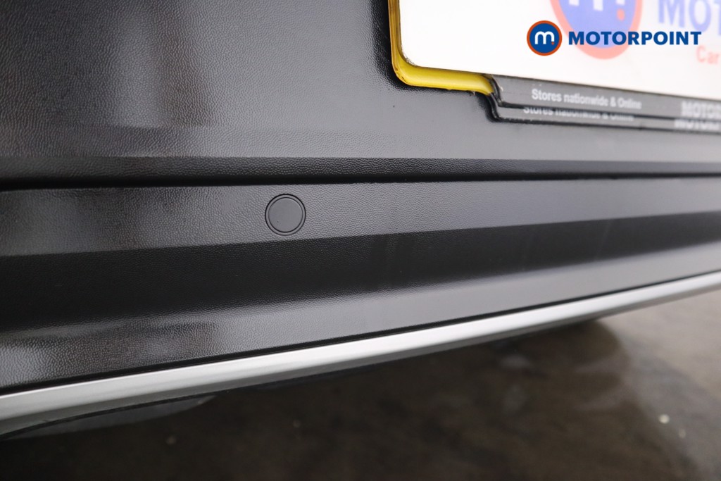 Volkswagen T-Roc Black Edition Manual Petrol SUV - Stock Number (1559936) - 19th supplementary image