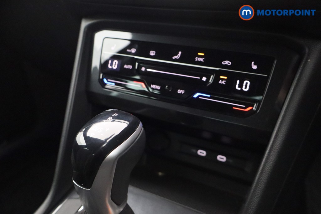 Volkswagen Tiguan R-Line Automatic Petrol SUV - Stock Number (1560095) - 10th supplementary image