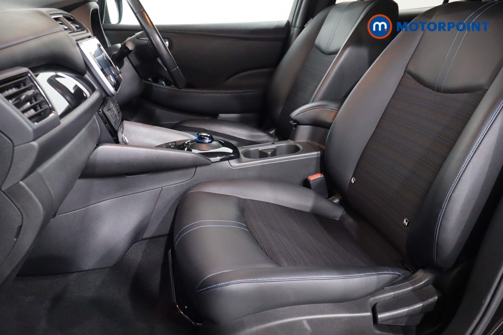 Nissan Leaf N-Connecta Automatic Electric Hatchback - Stock Number (1560252) - 4th supplementary image
