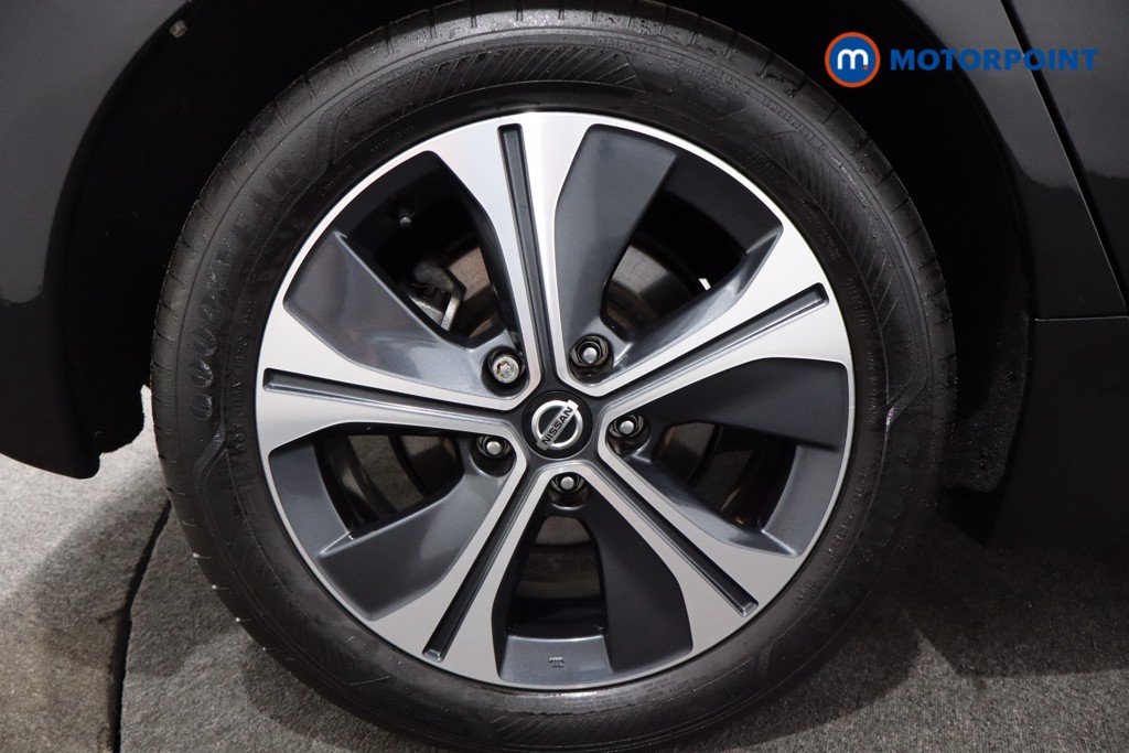 Nissan Leaf N-Connecta Automatic Electric Hatchback - Stock Number (1560252) - 9th supplementary image