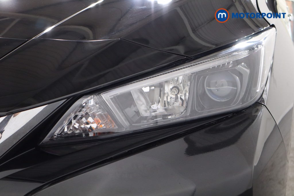 Nissan Leaf N-Connecta Automatic Electric Hatchback - Stock Number (1560252) - 26th supplementary image
