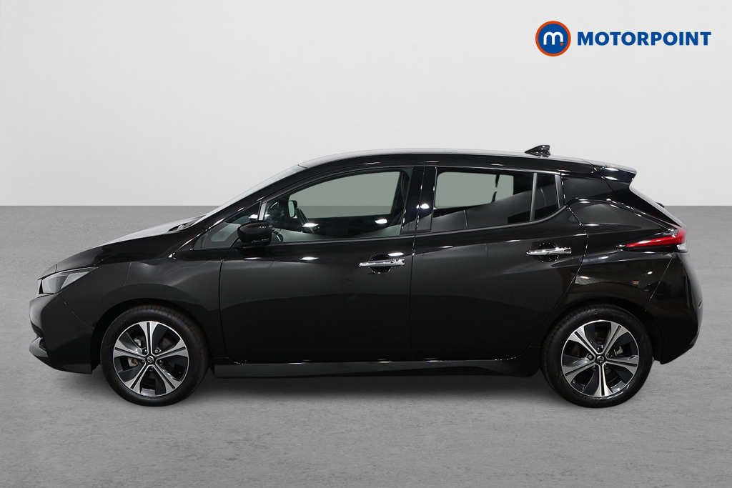 Nissan Leaf N-Connecta Automatic Electric Hatchback - Stock Number (1560252) - Passenger side