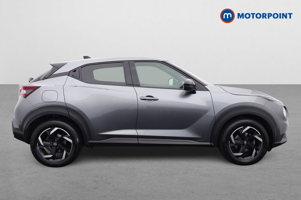 Nissan Juke N-Connecta Automatic Petrol SUV - Stock Number (1560436) - Drivers side