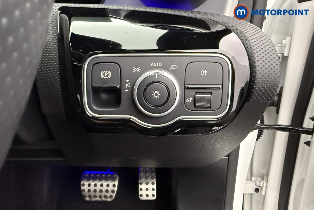 Mercedes-Benz CLA Amg Line Automatic Petrol Plug-In Hybrid Coupe - Stock Number (1560977) - 14th supplementary image