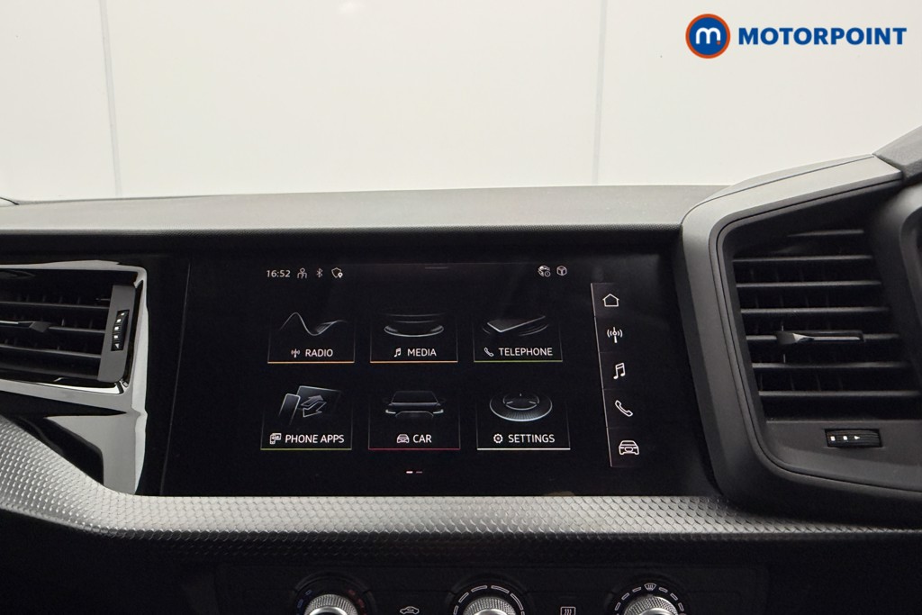 Audi A1 Technik Manual Petrol Hatchback - Stock Number (1560993) - 9th supplementary image