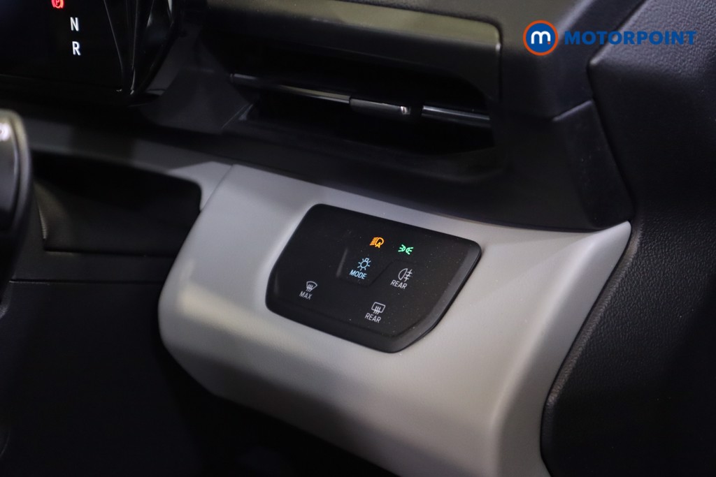Ford Explorer Select Automatic Electric SUV - Stock Number (1561347) - 4th supplementary image