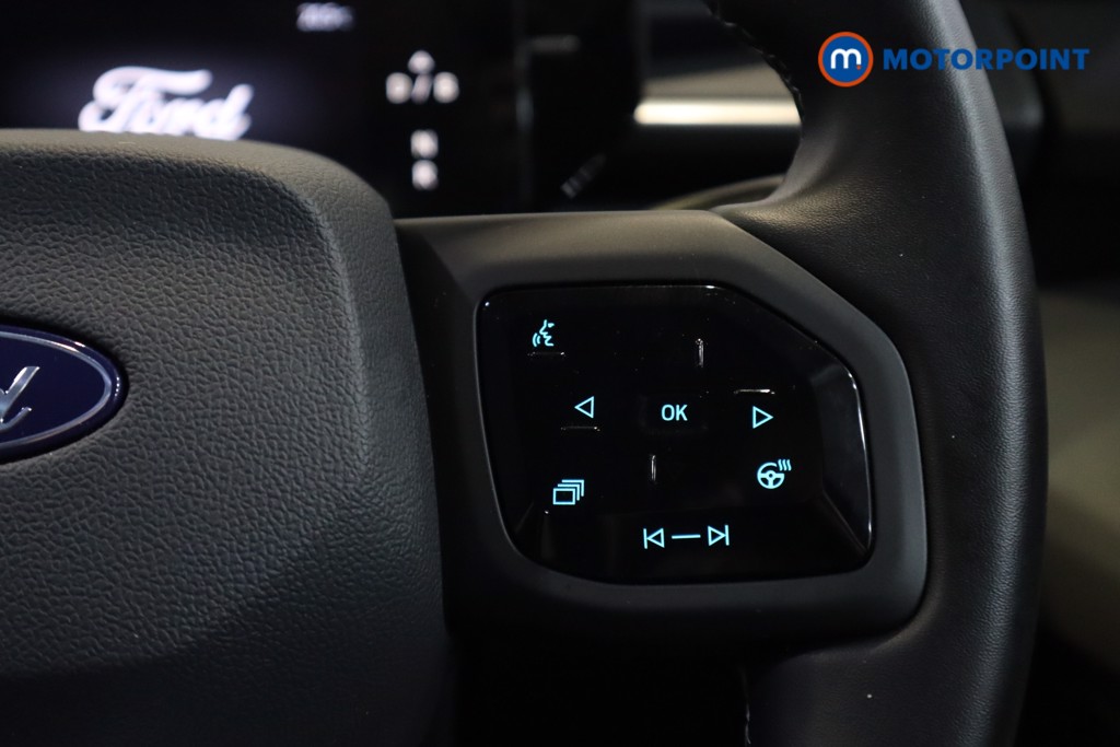 Ford Explorer Select Automatic Electric SUV - Stock Number (1561347) - 10th supplementary image